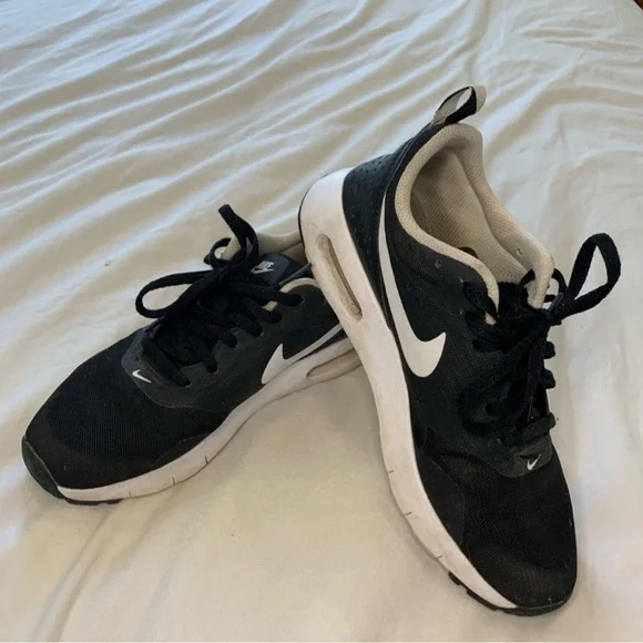Nike Air Max Thea Black and White Sneakers - Picture 5 of 8